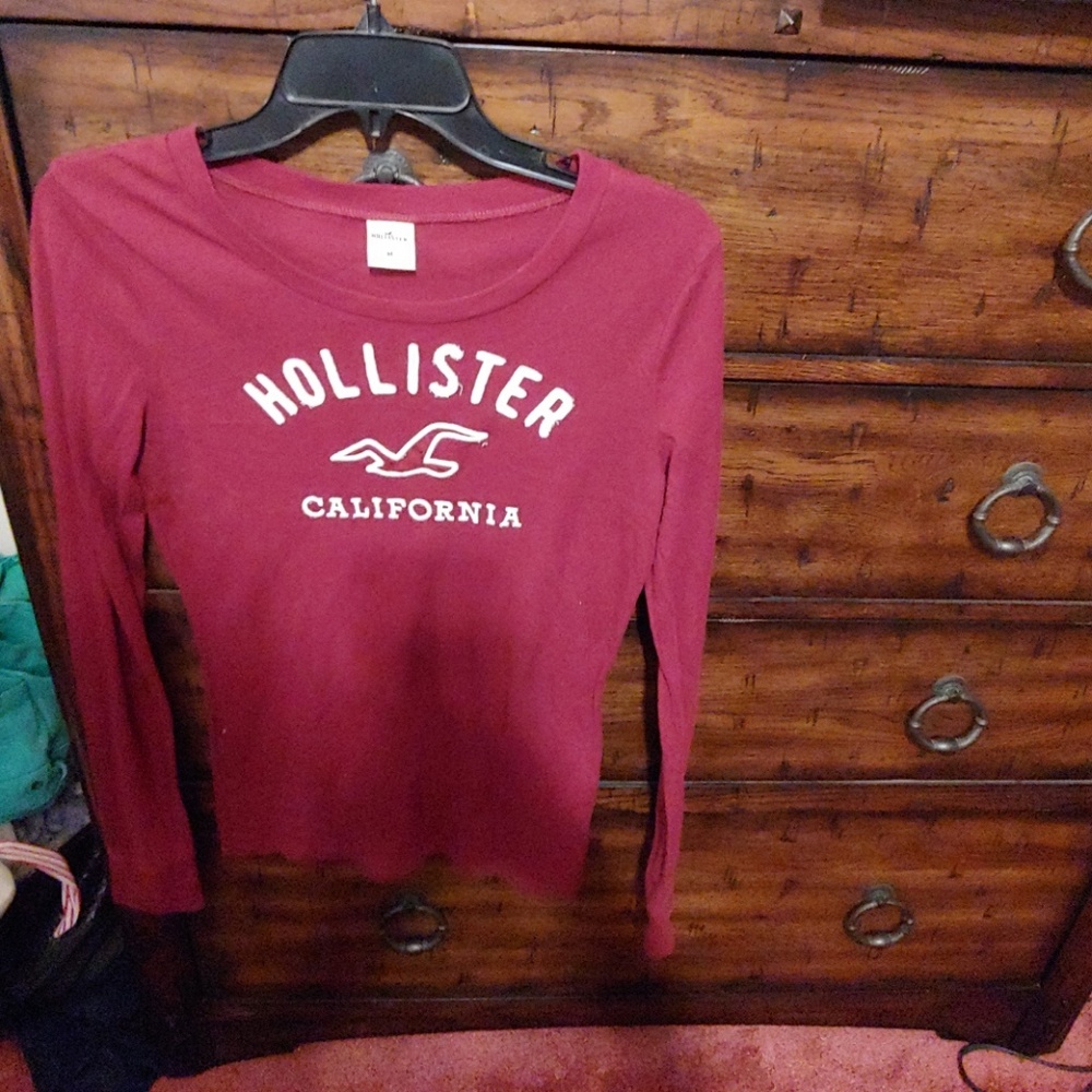 Hollister Maroon long sleeve Size Medium